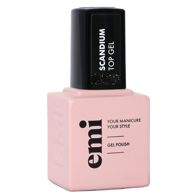  top en gel brillante con brillo plateado frío. 