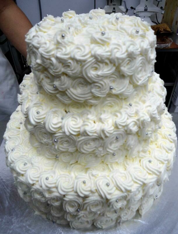 3-Tier Twirly Rose (50 pax)