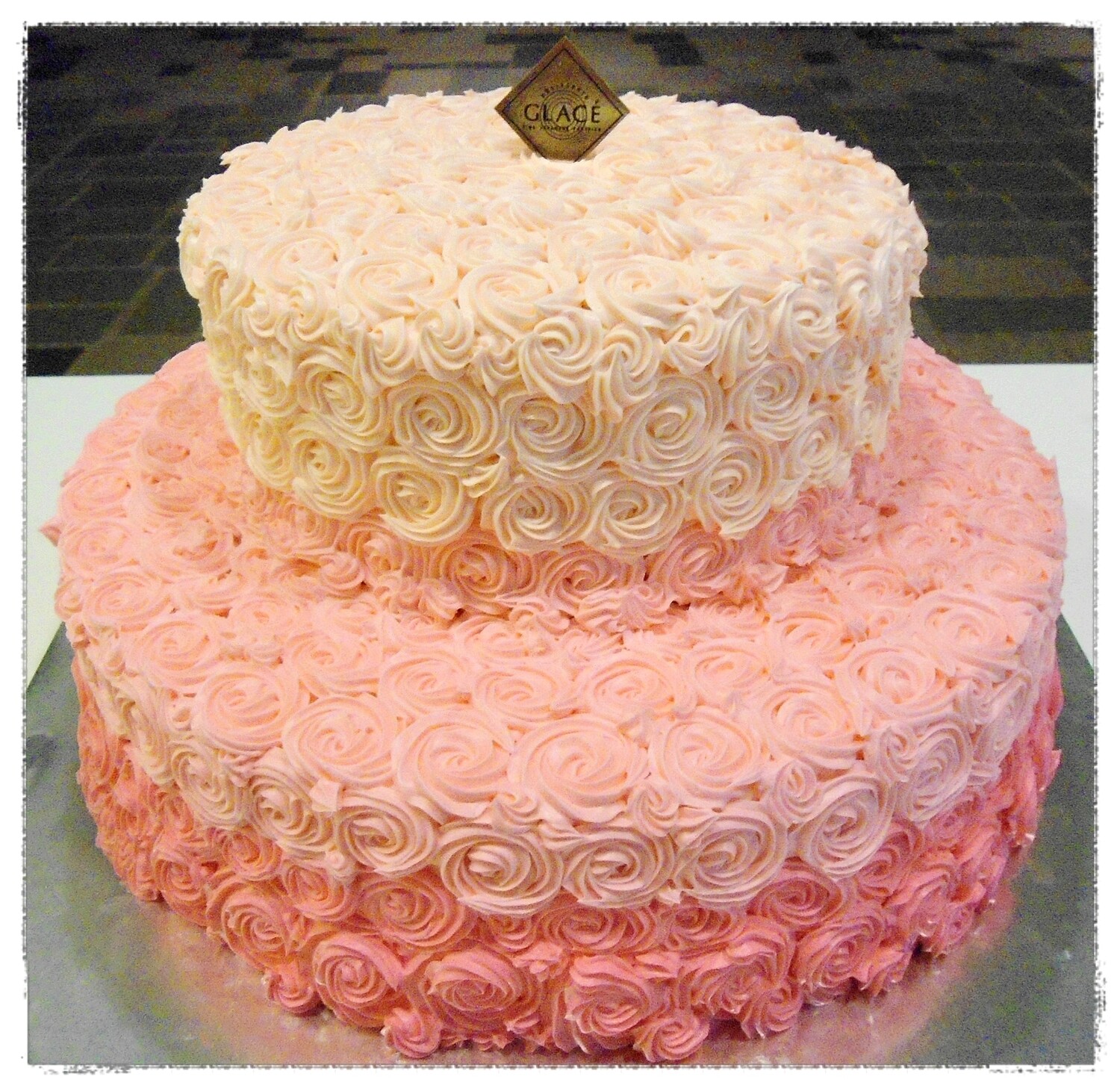 2-Tier Twirly Rose 3 Tones
