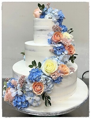 3-Tier White &amp; Roses Wedding