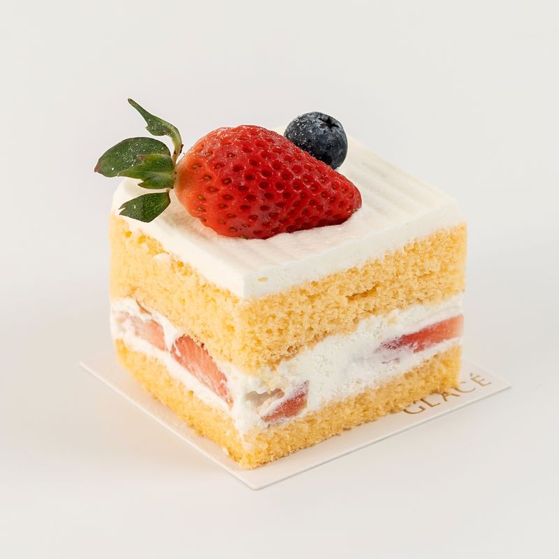 Strawberry Shortcake (2 Slices)