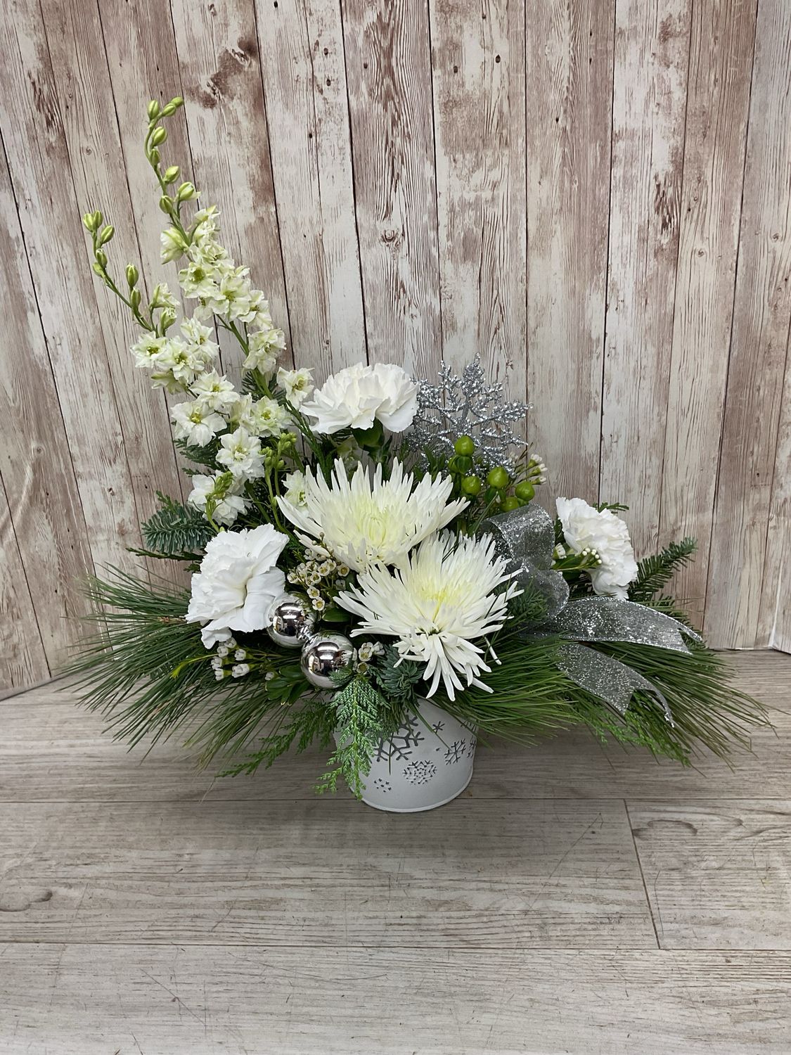 Snowflake Tin Item #WFEBT-204 Snowflake Tin Item #WFEBT-204