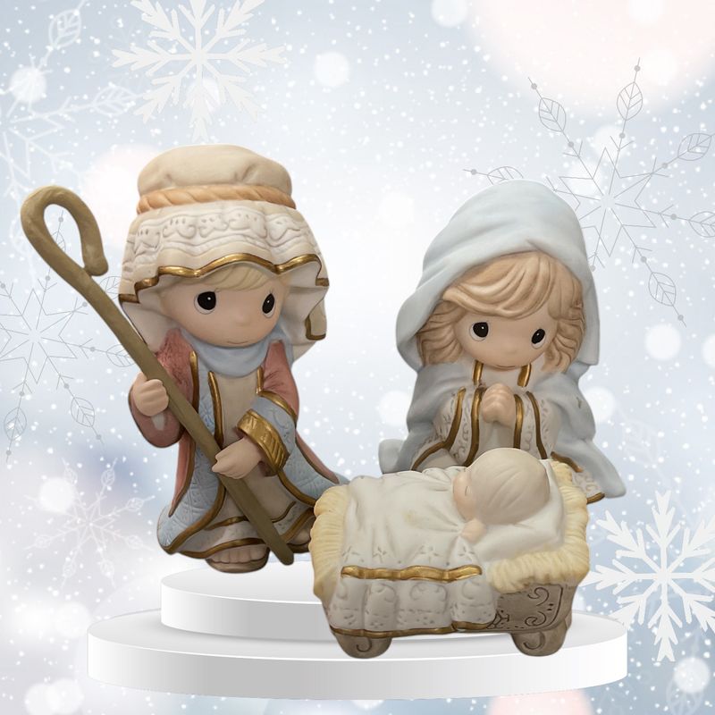 Precious Moment Nativity Set  Precious Moment Nativity Set "Come Let Us Adore Him" 3 pc