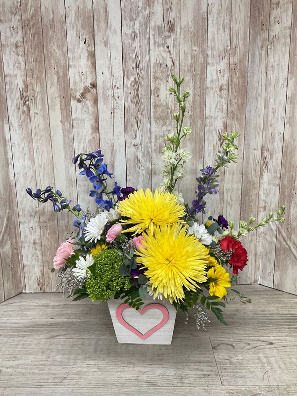 "Heart's Delight" Wood box with Heart  WFEBT #8