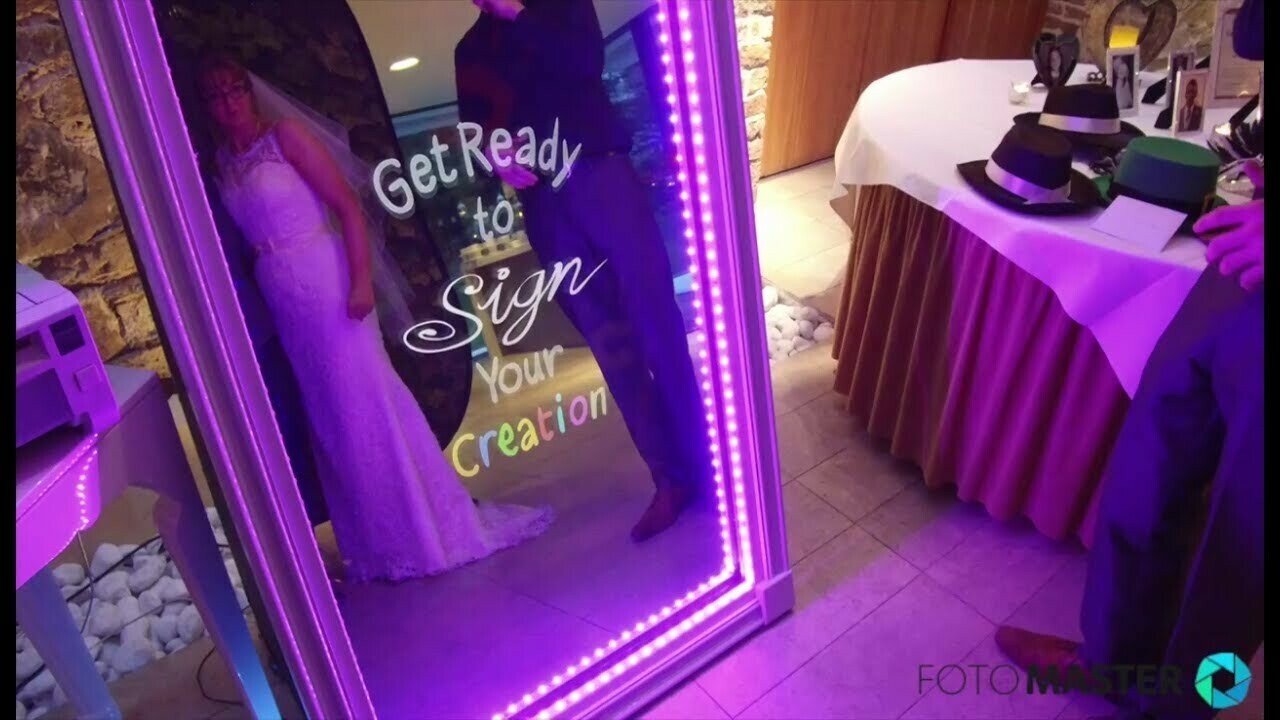 Mirror Booth