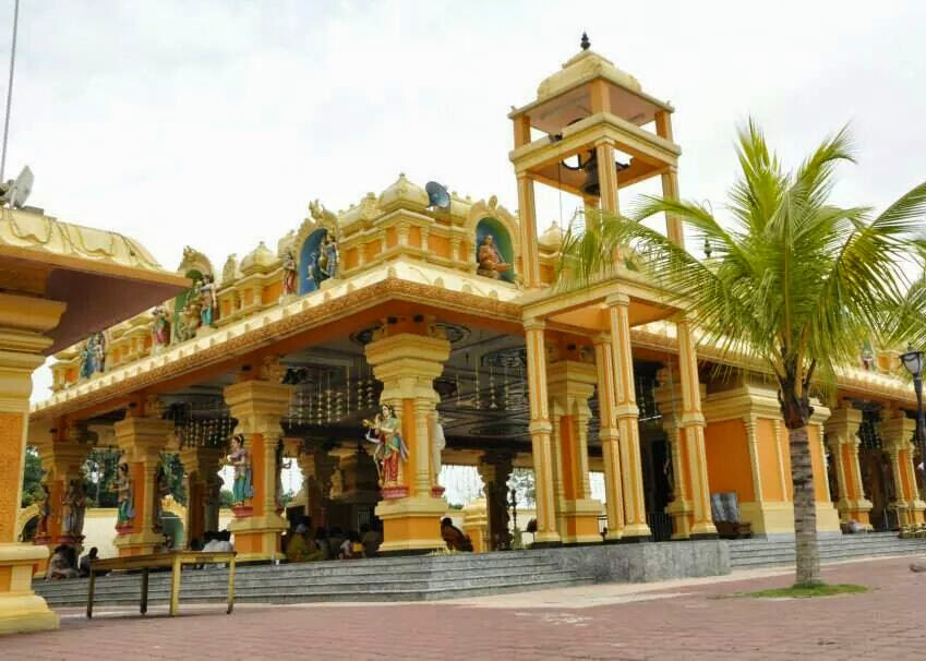 Sri Maha Mariamman Devasthanam | Kg. Kayu Ara