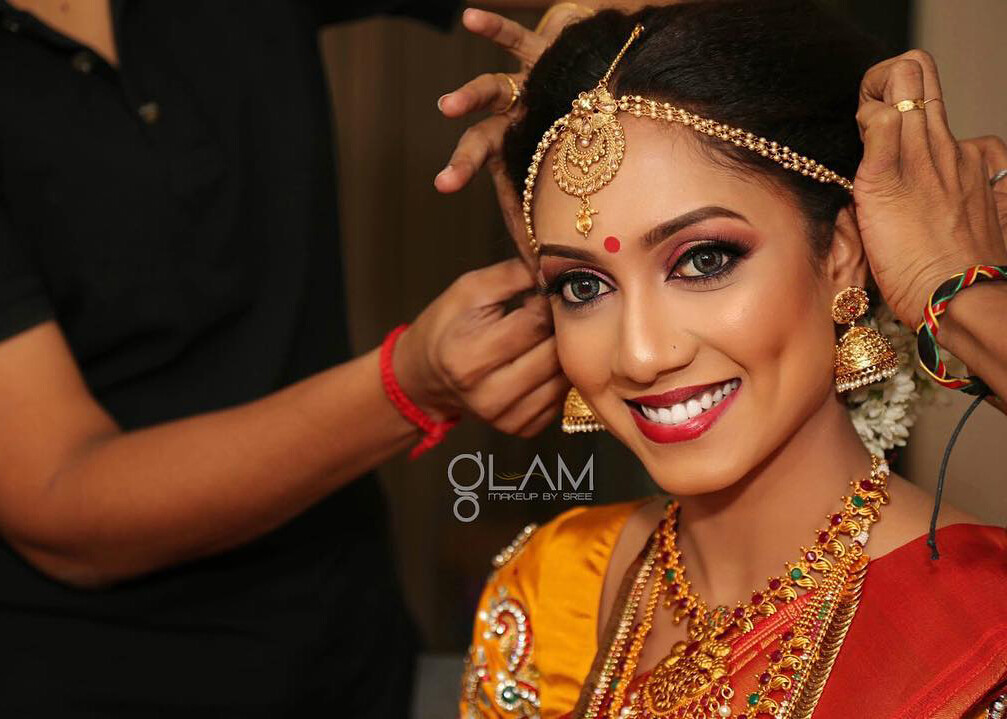 Indian jewellers purchases brickfields