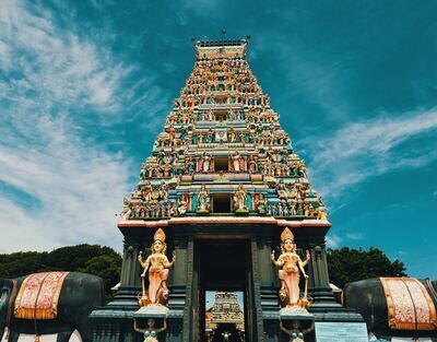 SRI MAHA MARIAMMAN DEVASTHANAM (Sri Segambut)