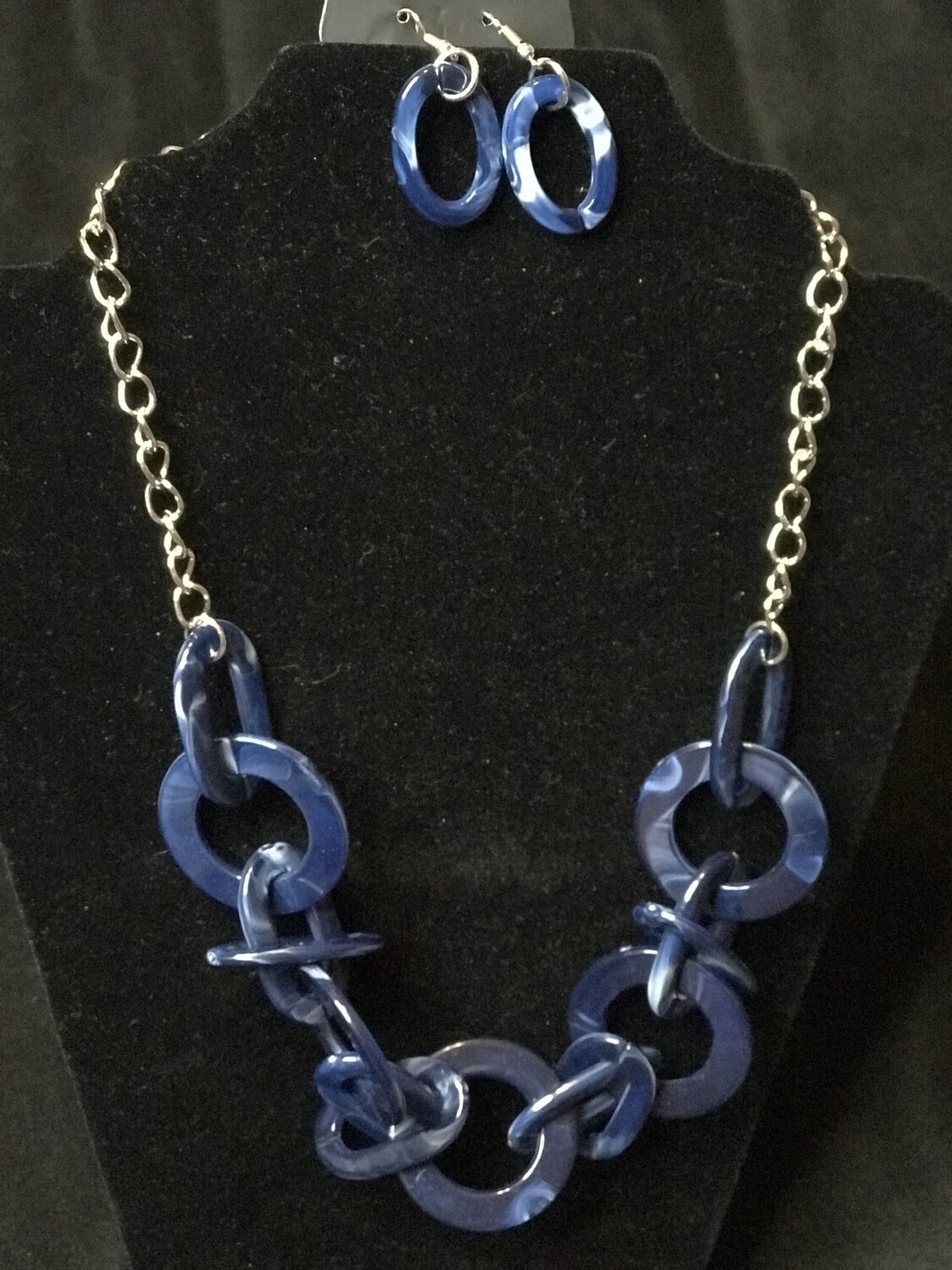Marbled acrylic necklace 
