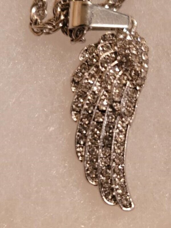 Single Angle Wing Necklace & Gift Box Cj