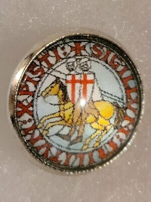 Knight Templar's on Horse with Shield Lapel Pin