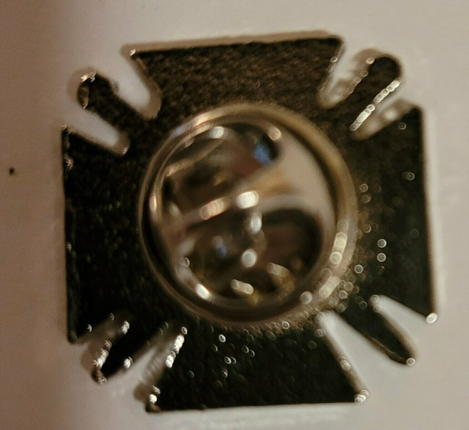 Knights Templar Crown and Cross Traditional Lapel Pin