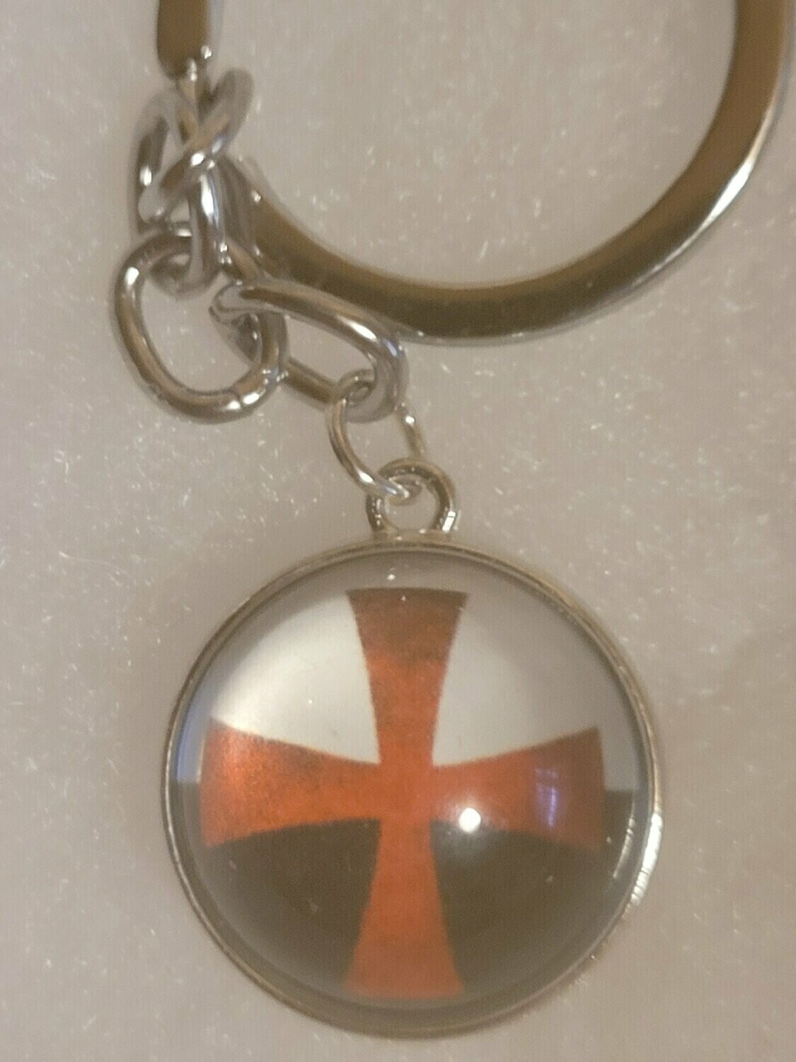 Knights Templar Battle Flag Cross Circle Globe Pendant Key Ring