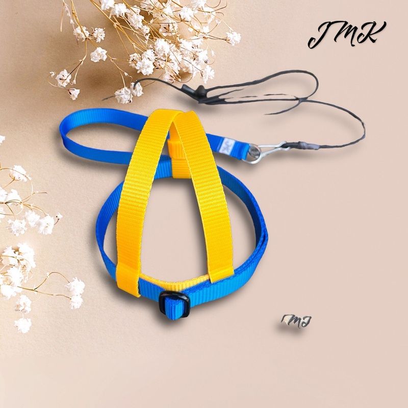 JMK Harness and Leash - Colors Yellow and Dark Blue, Size Large: 600-1100 grams: Lg Macaws, Triton, Sm. Moluccan, Black Palm, etc