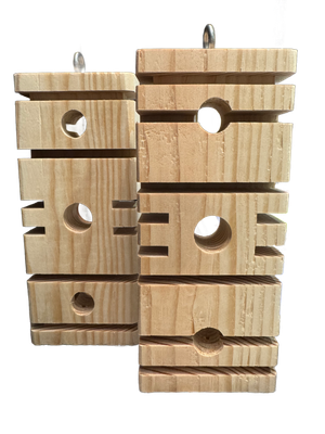 Medium Fantastic Foraging Block with Stainless Eye Hook by Birdie Buddy