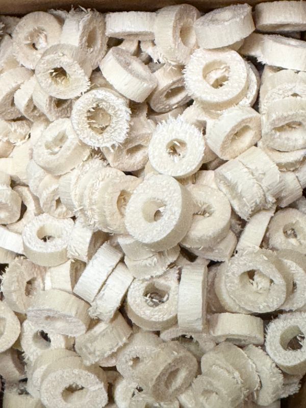 1 Cup Jute Bead &quot;Cheerio&quot; Slices in a Foraging Box by Peter Piper Parrots
