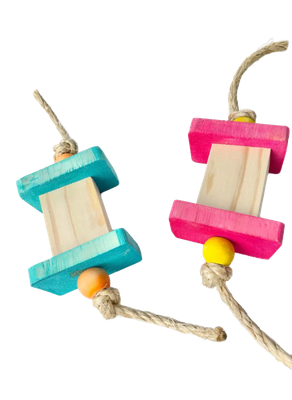 Ropey Chomper 2 Pack Foot Toys for Medium and Large Birds by Pirate&#39;s Beak