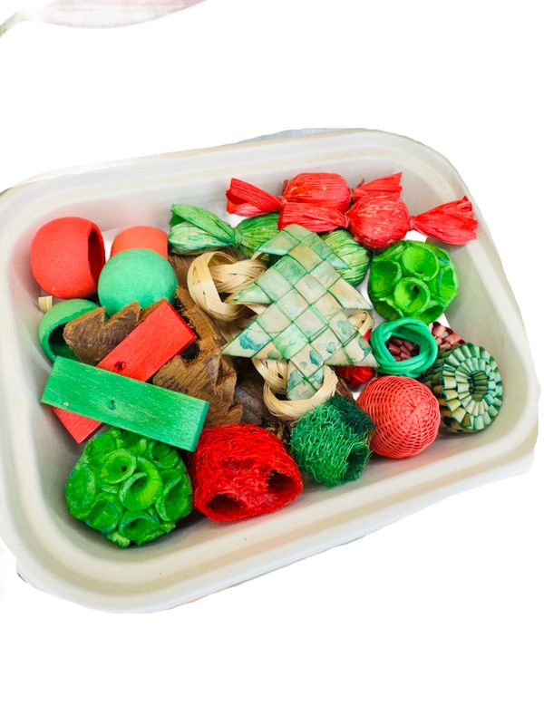 Making Spirits Bright Bliss Tray with Reusable Foraging Tray by Feathered Addictions