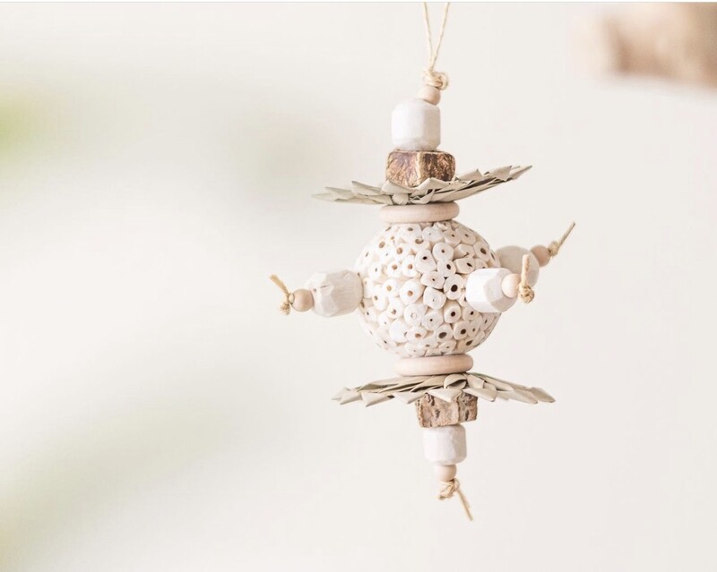 Ivy - Natural Sola Wood Bird Toy, shredding toy for small and medium birds by Little Dinos