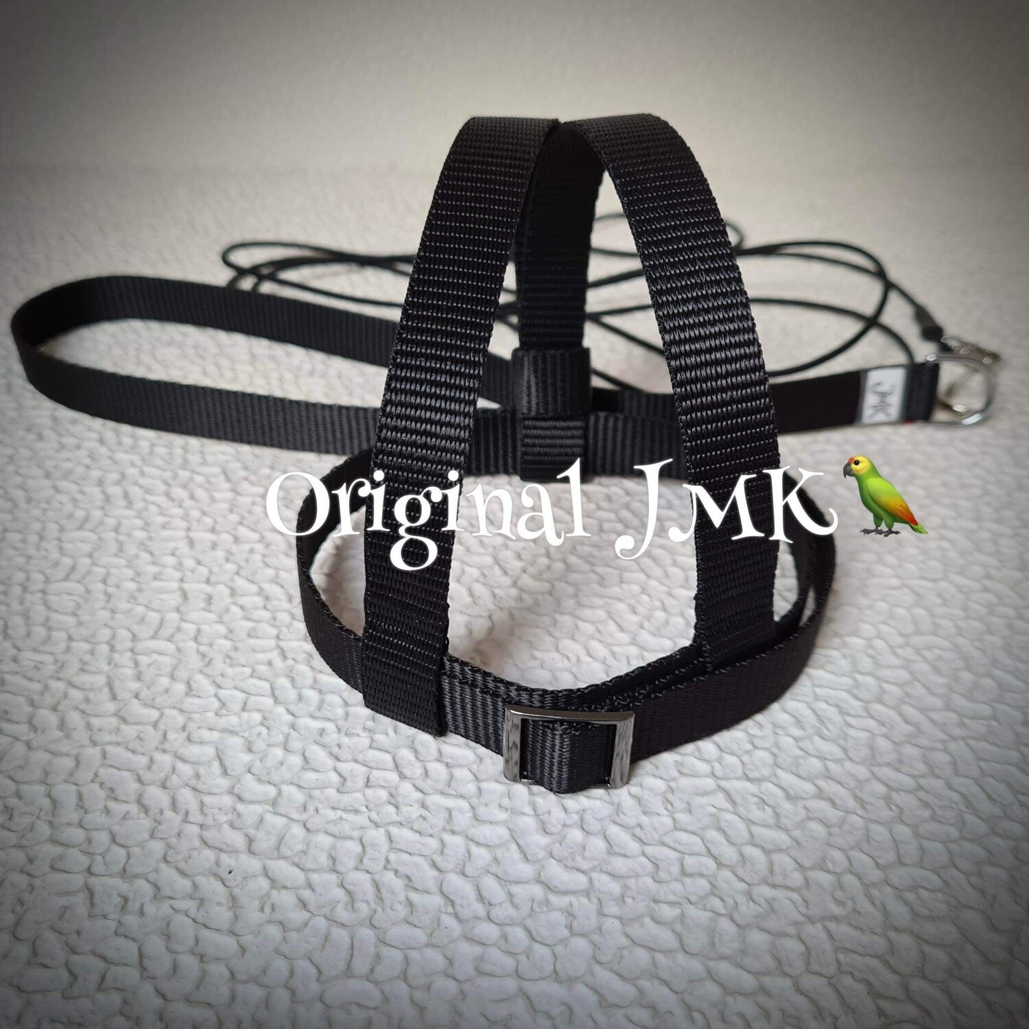 JMK Harness and Leash - Color Black, Size Medium: 425-600 grams: Eclectus, Med. Macaws (Severe, Red Fronted), Lg Amazons (Double Yellow, Yellow Nape), Umbrella, Congo Grey