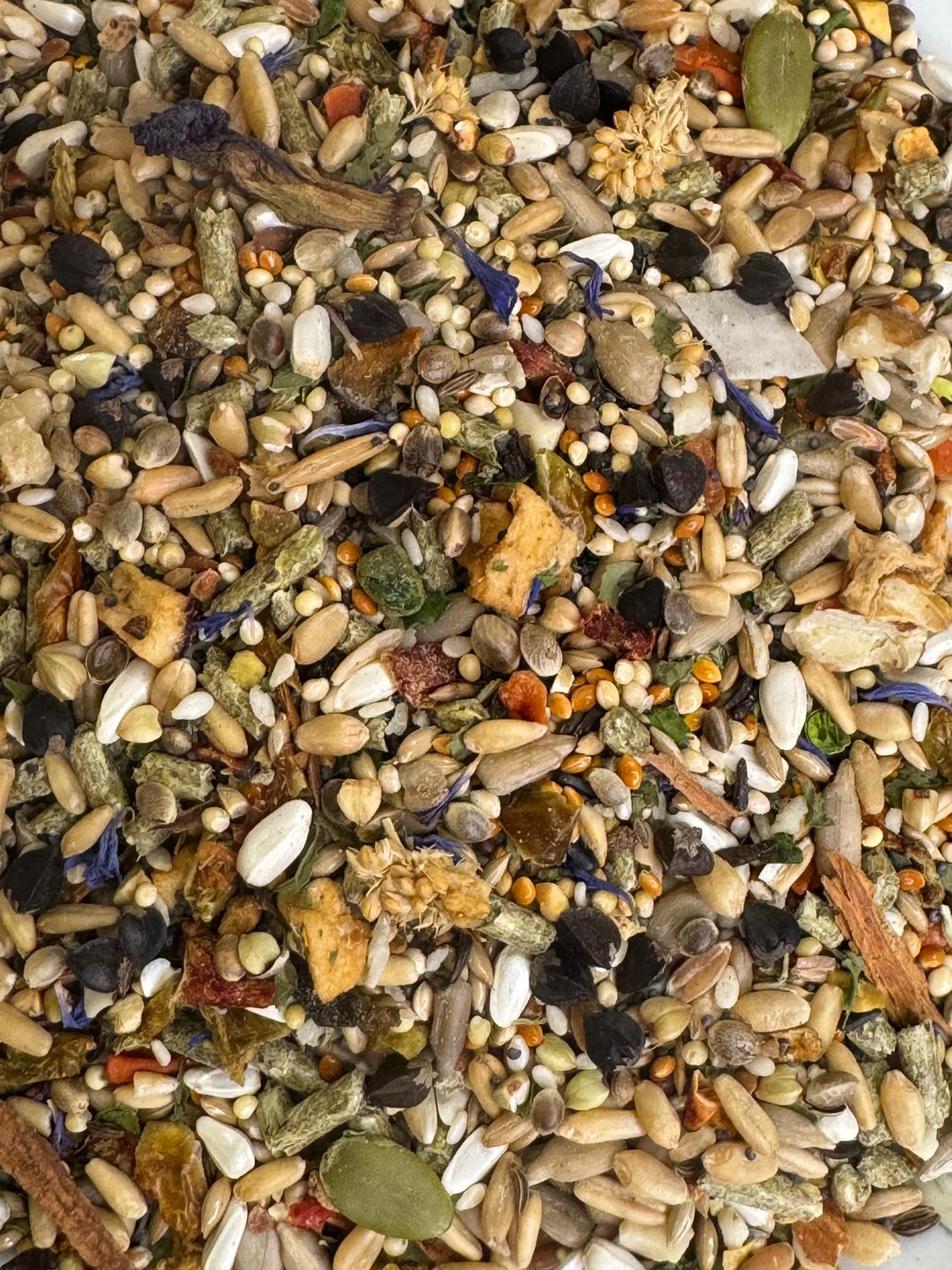 NEW - Delectable! Dreams Combo Dry Blend 100% Natural Whole Foods for all Small and Medium Size Birds especially Cockatiels, Budgies, Love Birds, Parakeets, Conures and Parrotlets