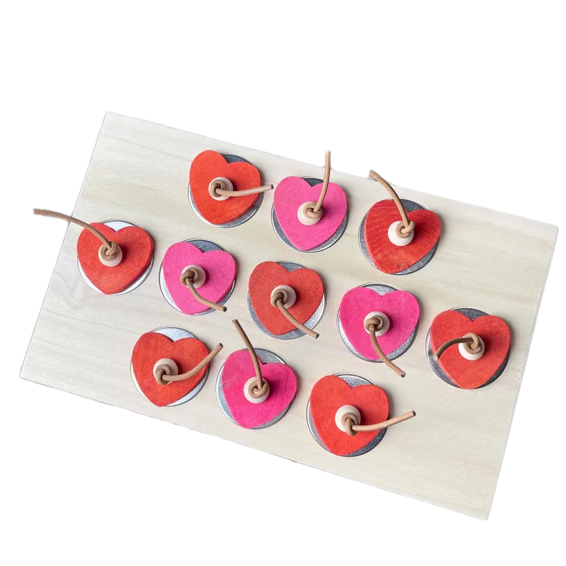 Table Top Heart Station for Small &amp; Medium Birds by Pirate's Beak