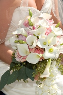 Calla Lily &amp; Roses