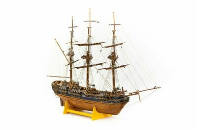 Kleines, älteres Modell eines Konvoischiffes / 3 Mast Vollschiff