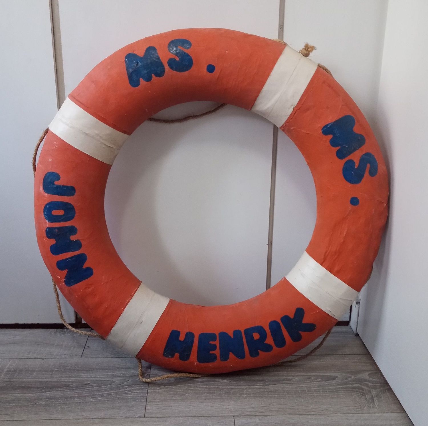 Rettungsring MS JOHN HENRIK original alt