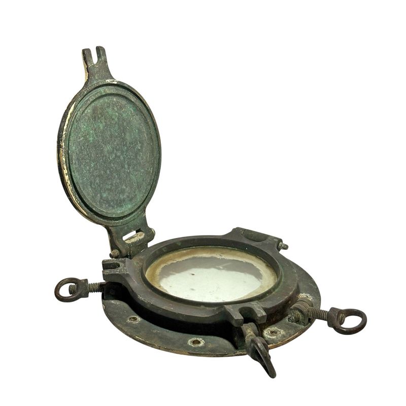 Bullauge 26cm mit Seeschlagdeckel Bullauge 26cm mit Seeschlagdeckel