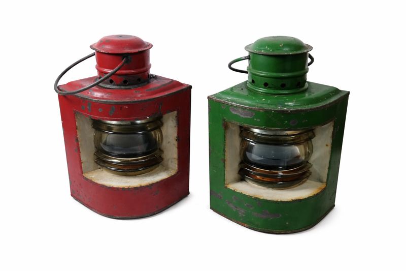 Kleines Paar Positionslampen Backbord Steuerbord