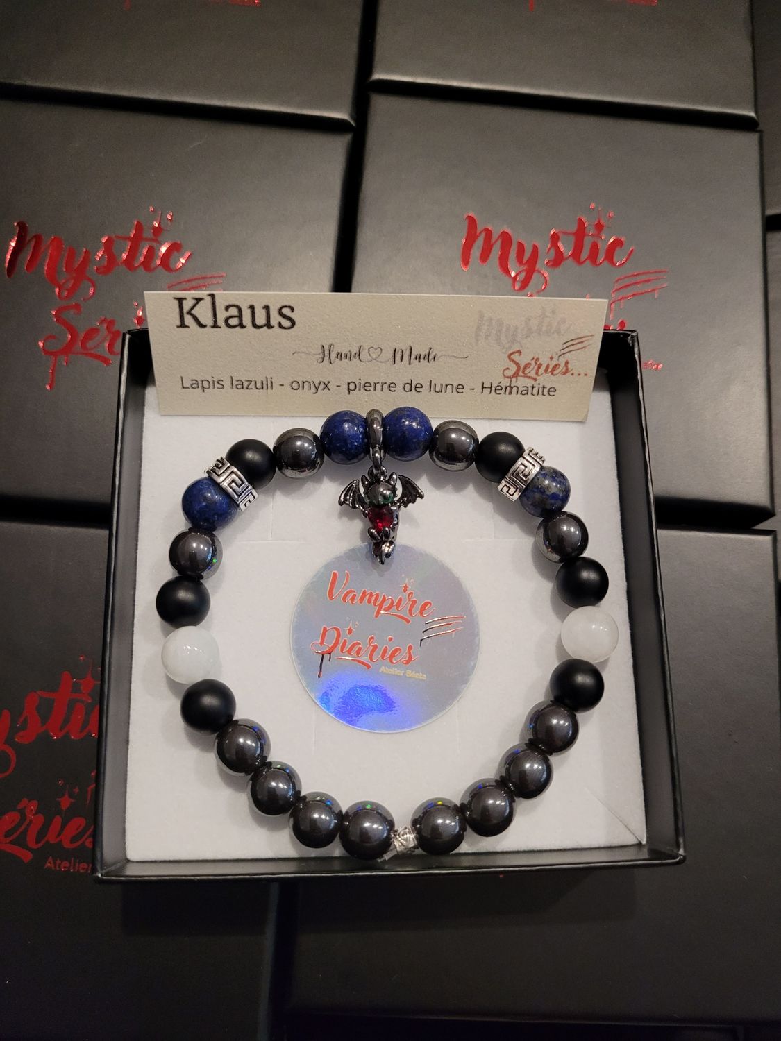 Bracelet Klaus - Le paradoxe de l’Hybride ?