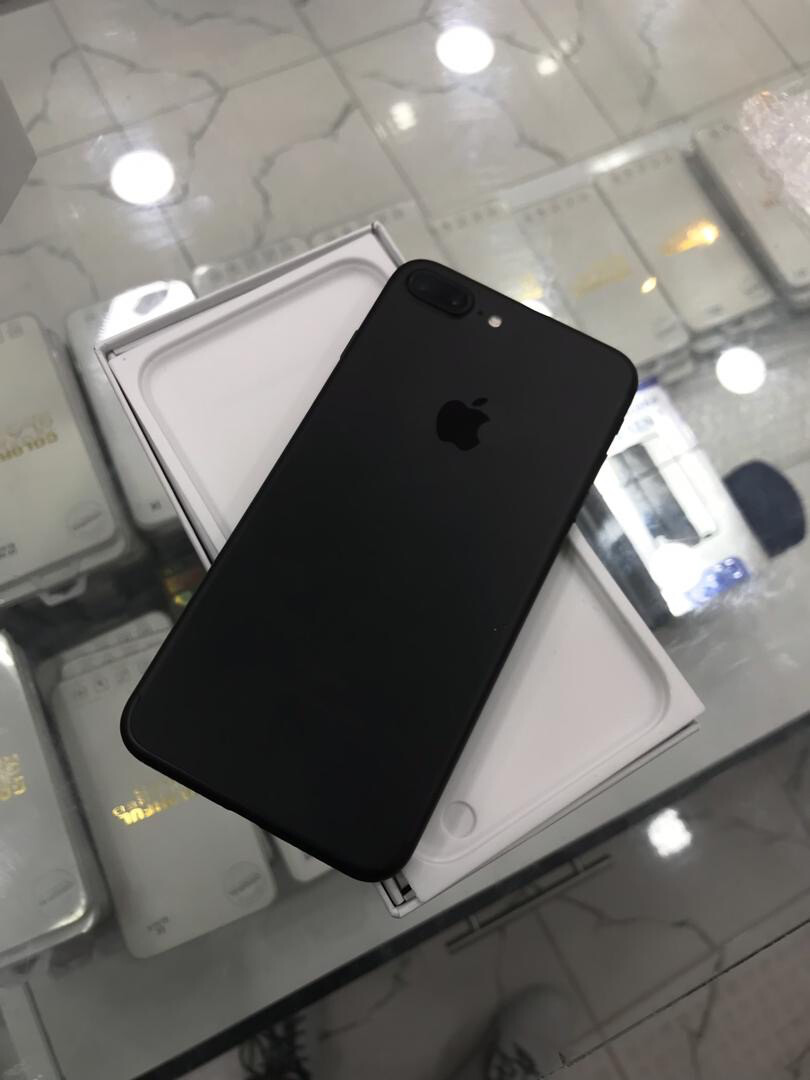 iPhone 8