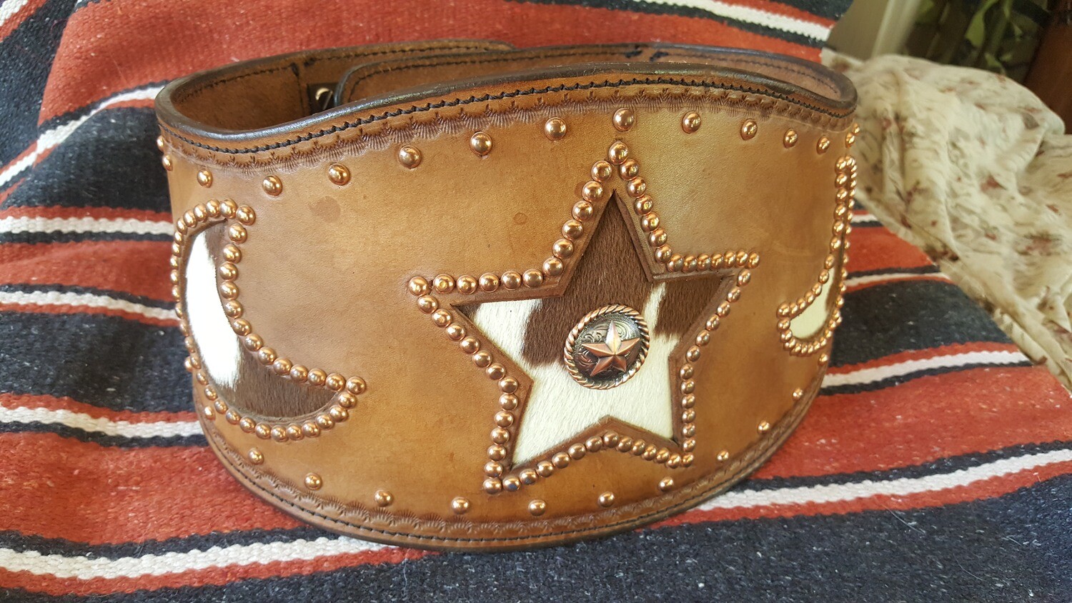 Ladies' Leather Bronco Buster Belt