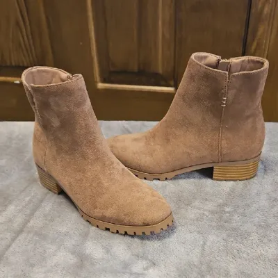 TAN FAUX SUEDE BOOTIE