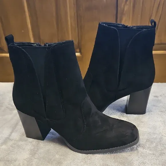 CAMMY ANKLE BOOT - BLACK