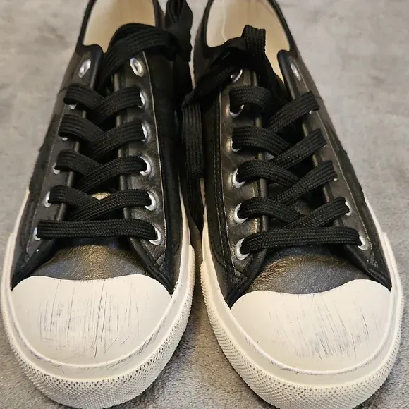 STAR SNEAKERS - DARK GREY