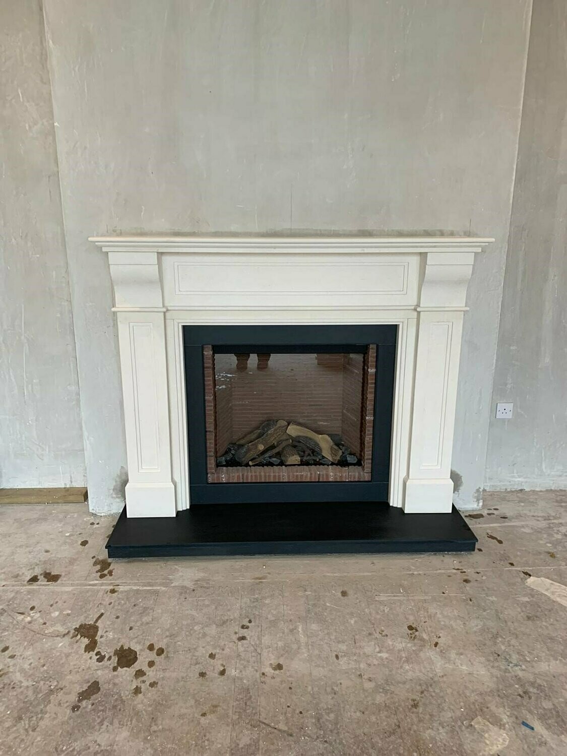 Richmond Fireplace & Classic Bell Small