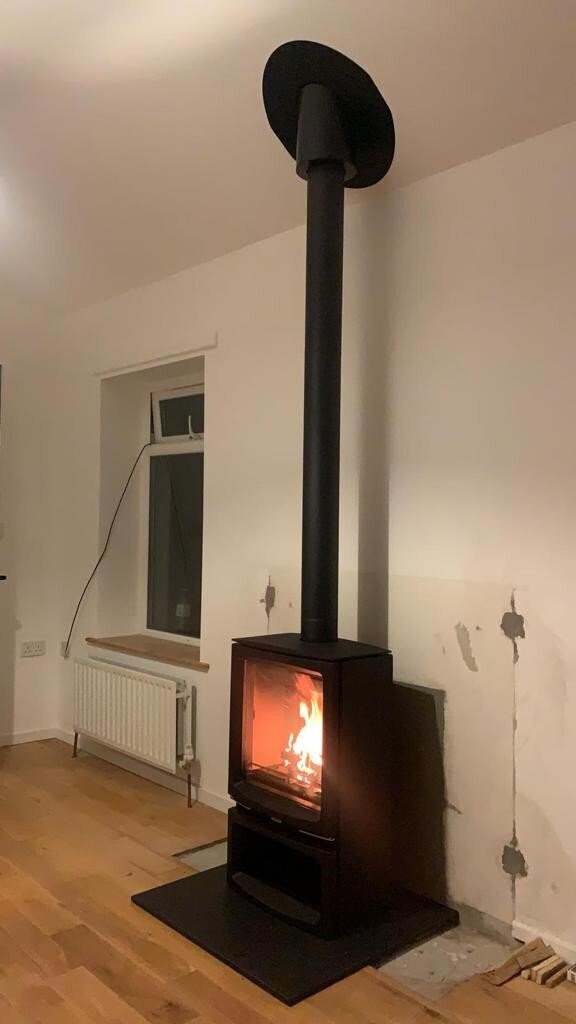 Vogue Medium Slimline on log store