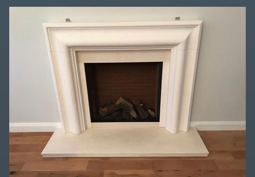 Barcelona honed marble - REFLEX 75T - with red brick lining