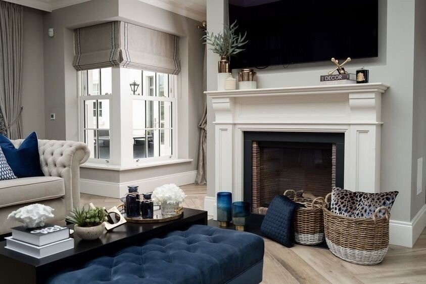 Richmond Fireplace & Class Bell Small Gas Fire