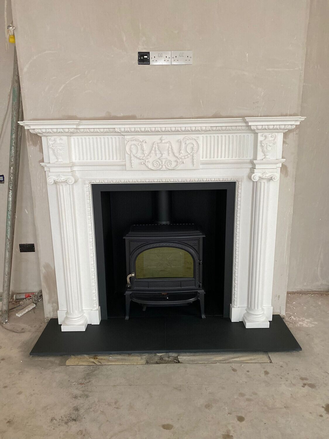 Kensington surround with Jotul f400