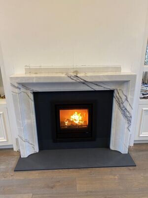 Lilac Marble Scarpa surround with Stovax Riva2 40