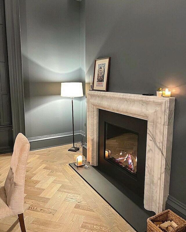 Bolection Design In Carrerra Marble & Reflex 75T