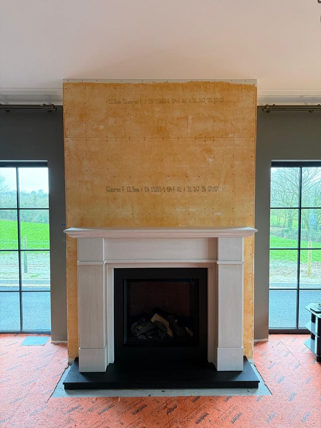 Claremont Fireplace & Gazco Reflex 75T