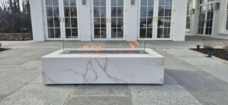 Panika Outdoor Gas Fire & Dekton Entzo Surround