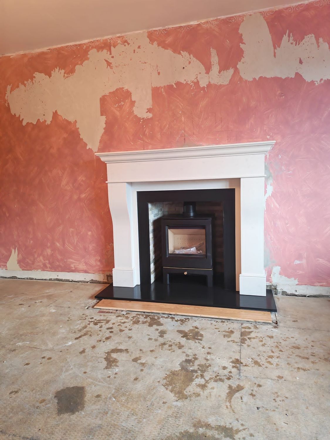 Clara Fireplace & Sanctuary 5 Stove