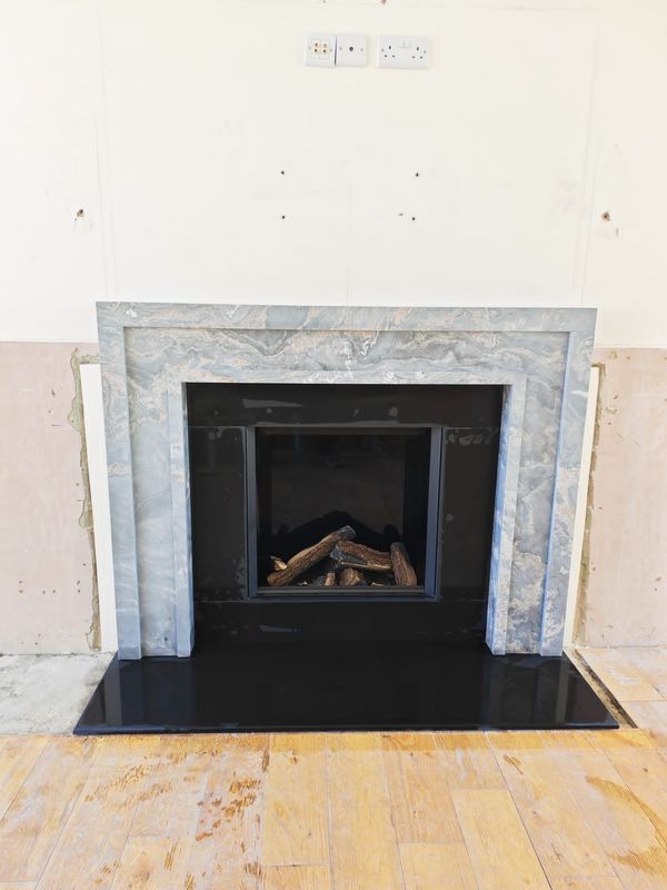 Manhattan Palasandra Bluette Marble Fireplace & Onyx Eclipse 60HL