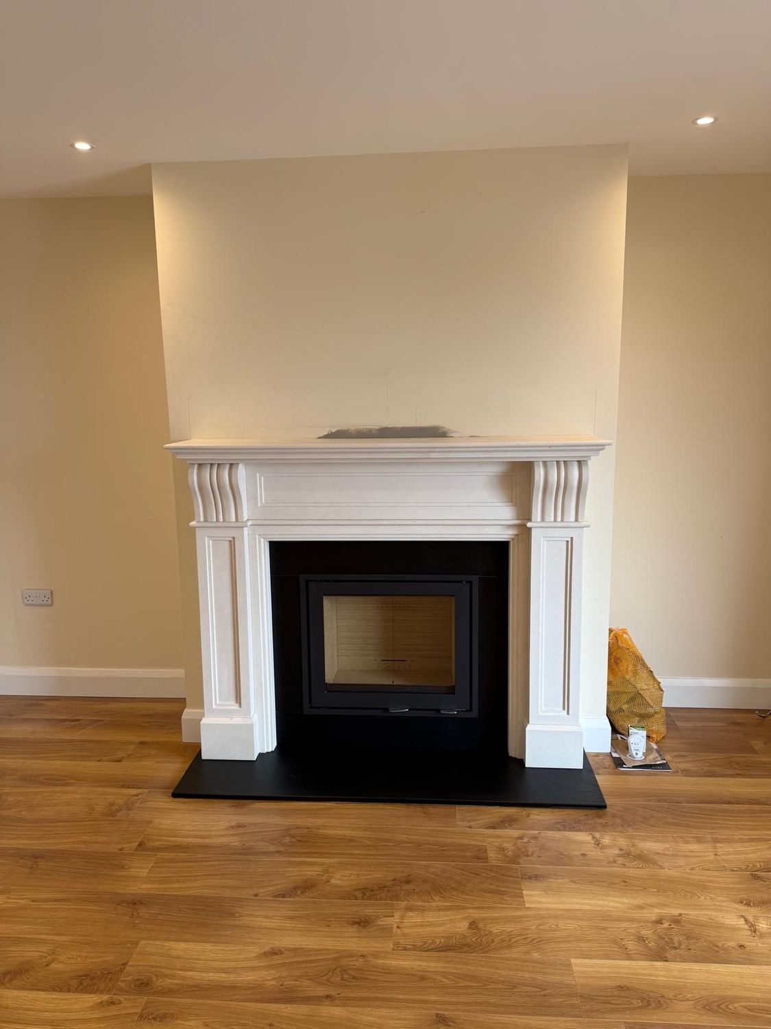 Rochester Fireplace & Rais 600