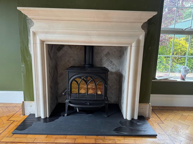 Seville Fireplace & Jotul F400